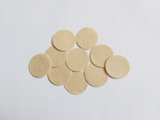 40mm felt circles - biscuit