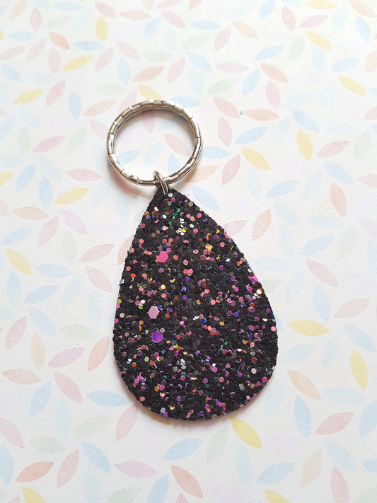 faux leather glitter drop keyring - black