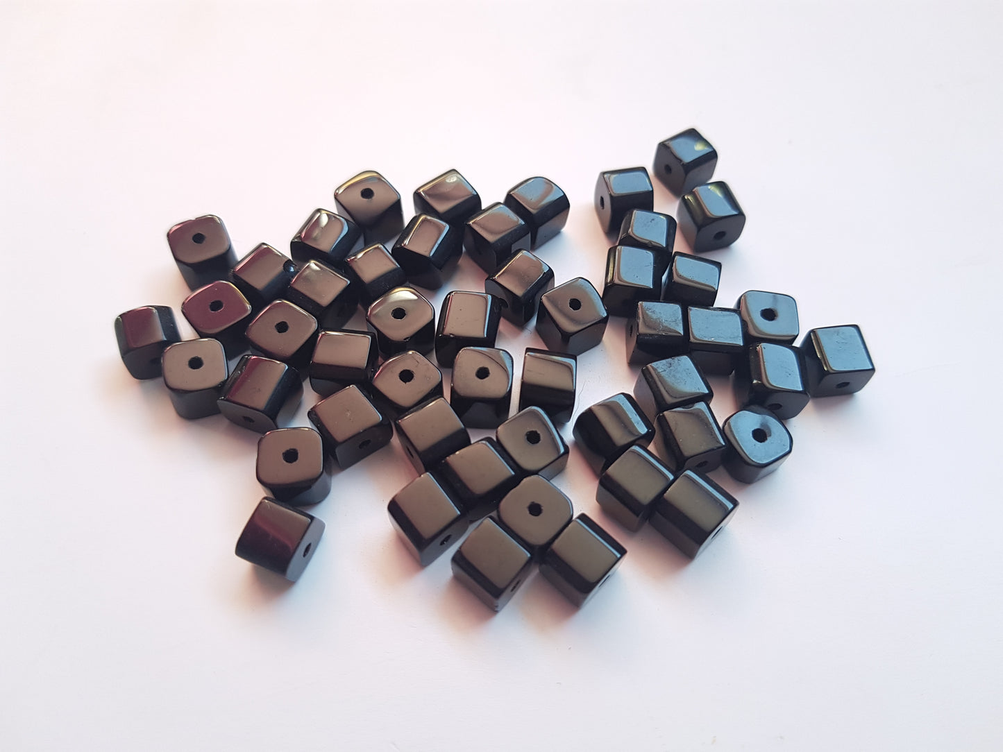 6mm glass cube beads - black