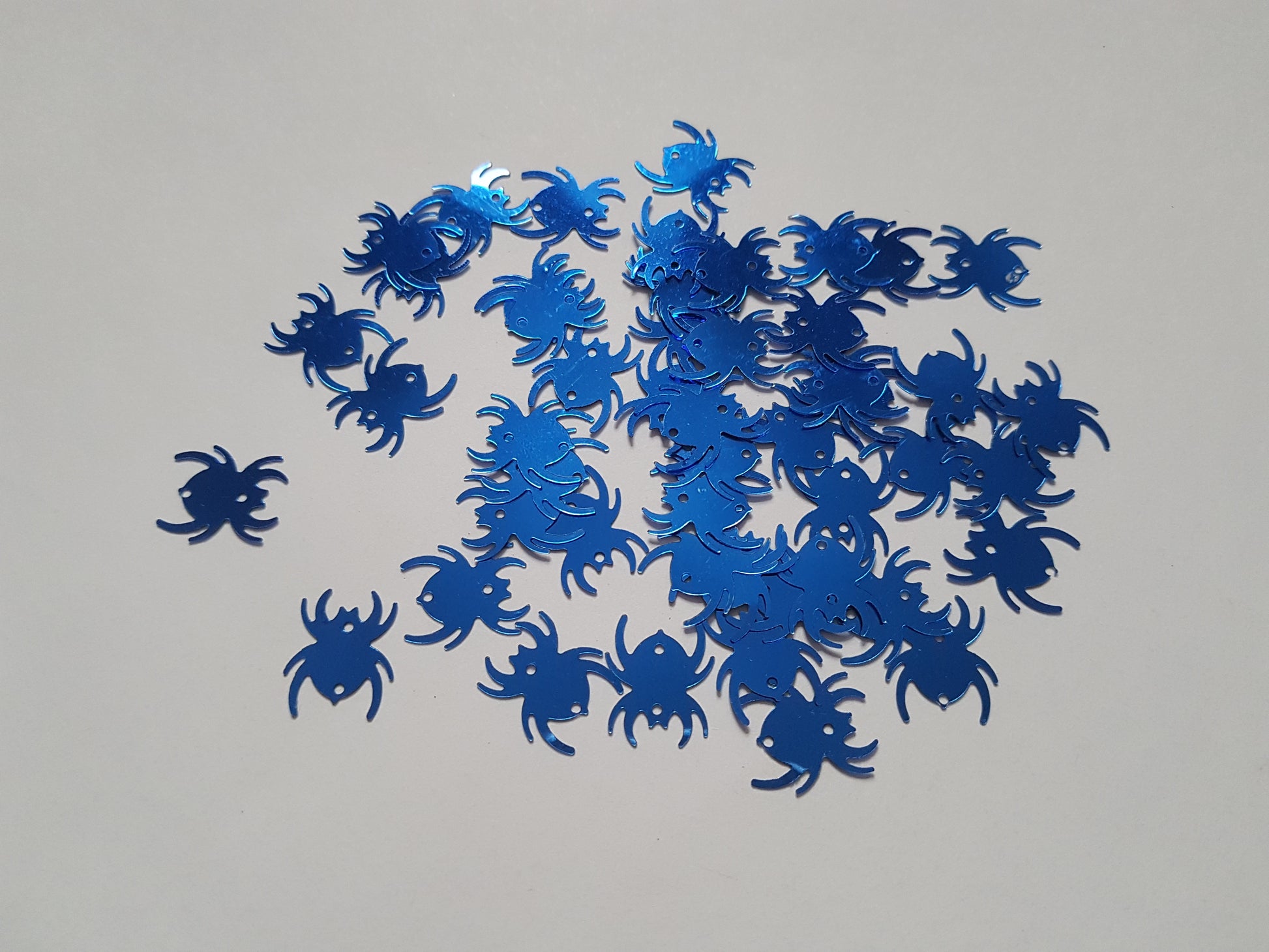 15mm spider sequins - blue 