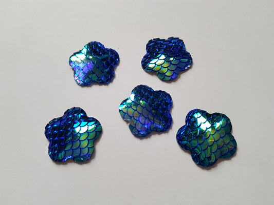 scaled flower flatbacks - blue