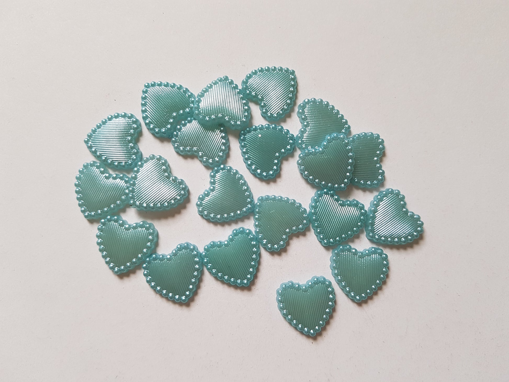 14mm acrylic pearl heart cabochons - blue