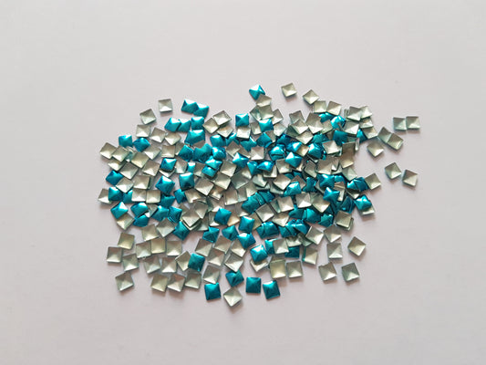 3mm square studs - blue