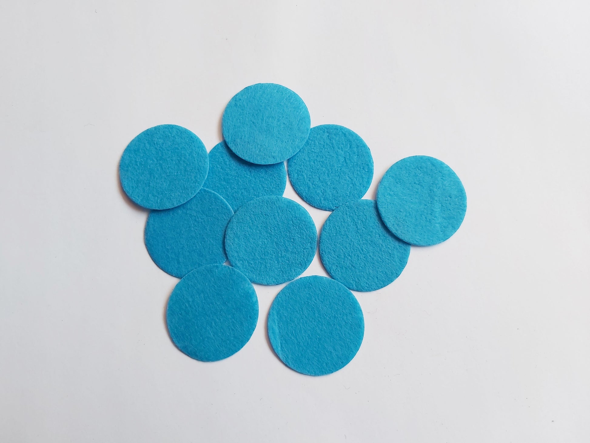 40mm felt circles - bright blue