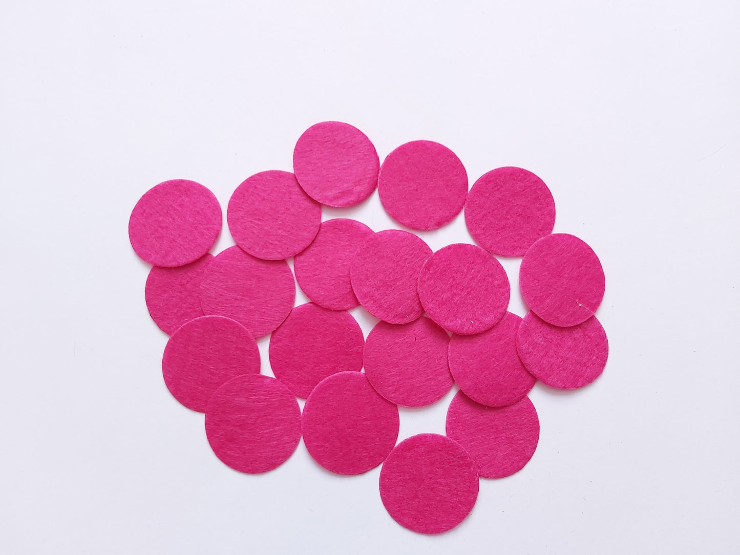 30mm felt circles - bright pink