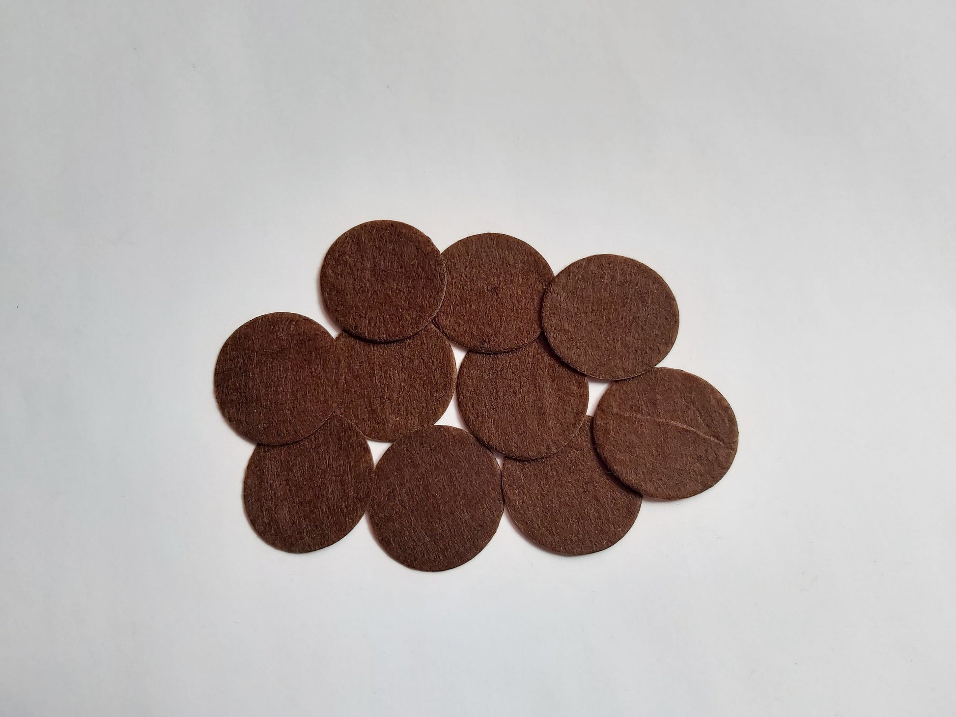 40mm felt circles - brown