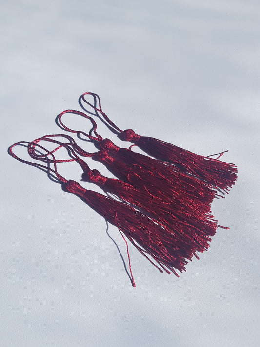 13cm tassels - deep red 