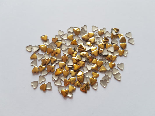 4mm heart studs - gold