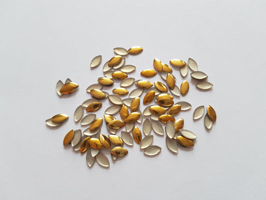 6mm oval studs - gold 