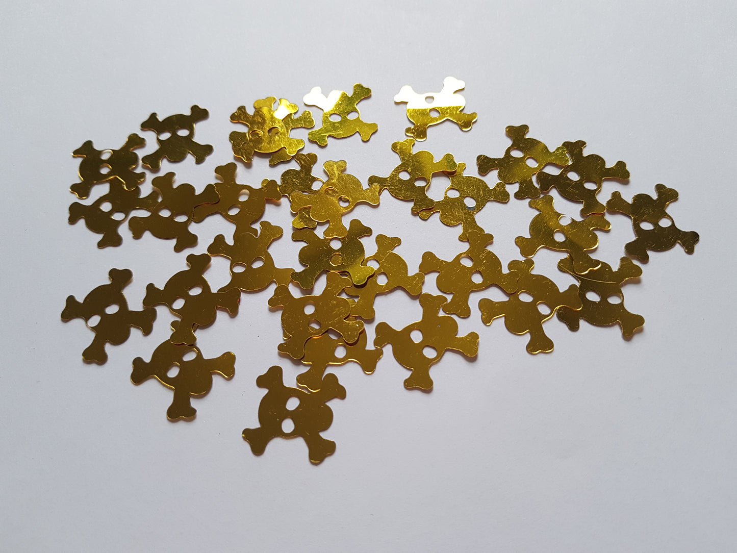 18mm skull sequins - gold 