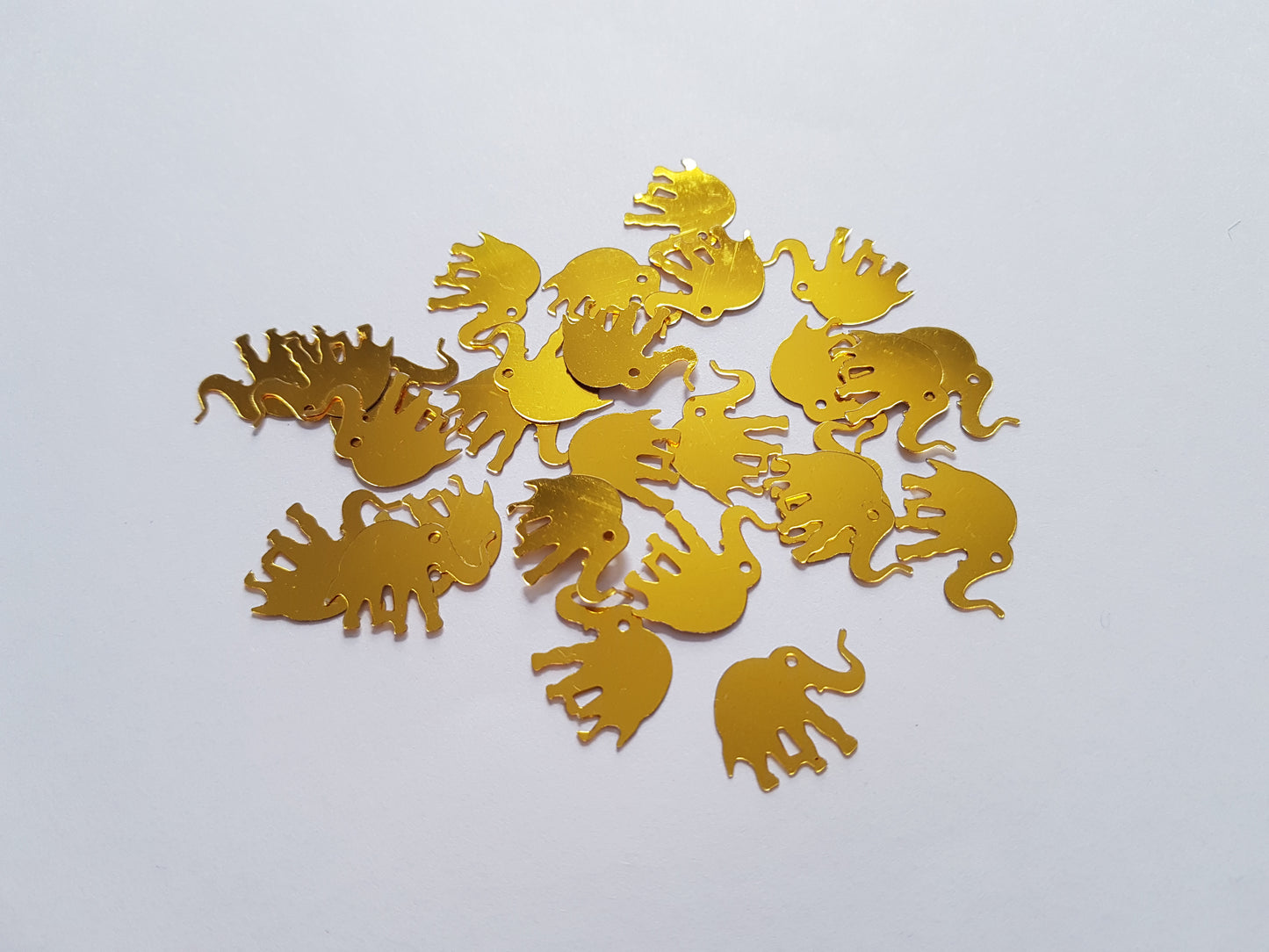 17mm elephant sequins - gold 