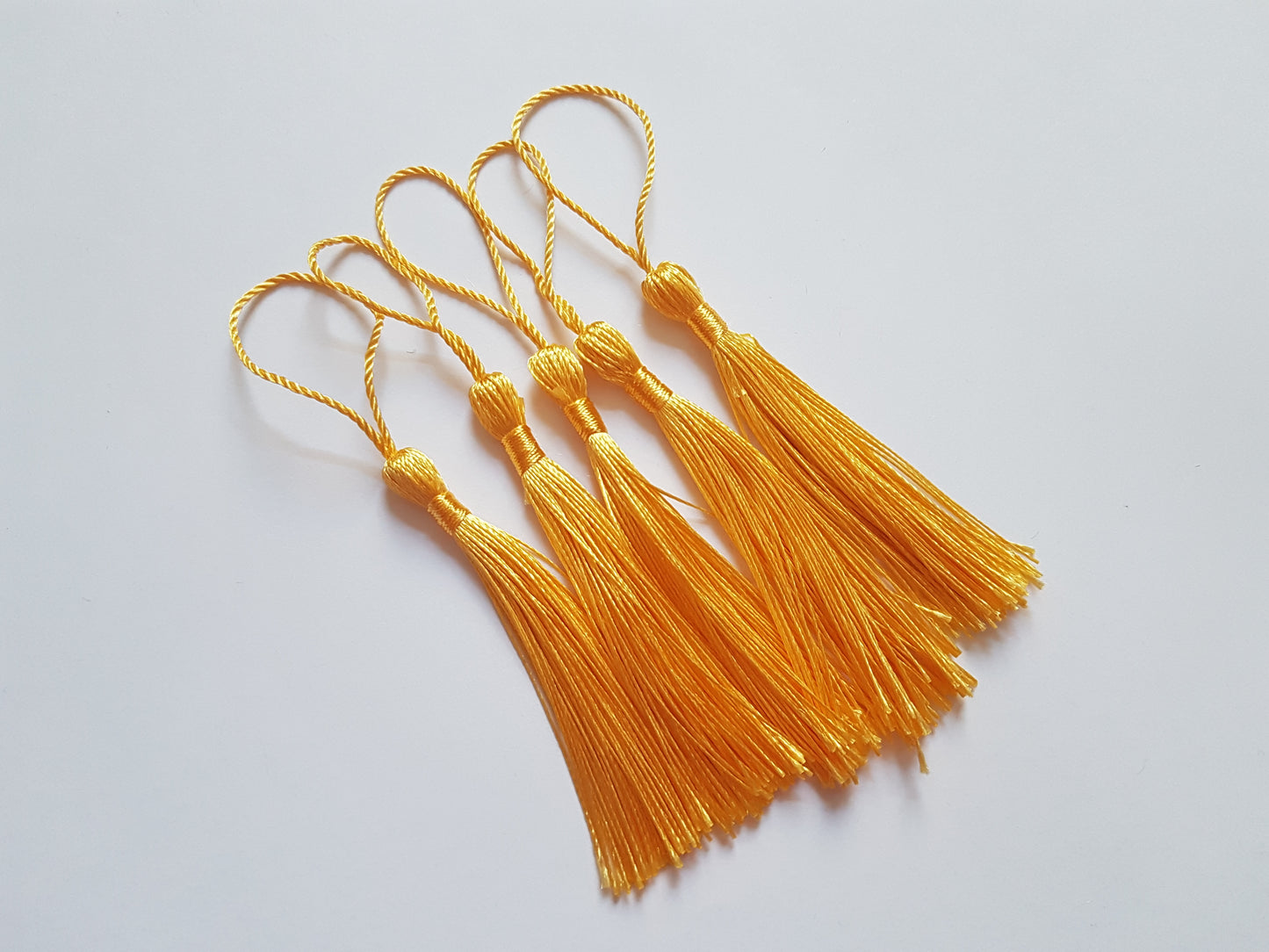 13.5cm tassels - golden 