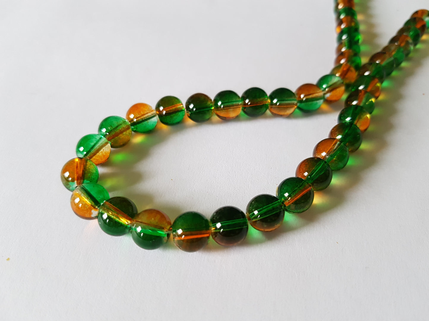 8mm 2-tone round glass beads - green/orange