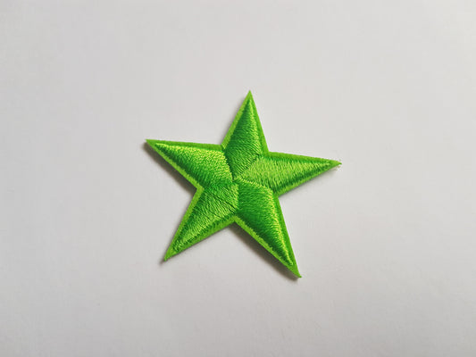 45mm star applique - green