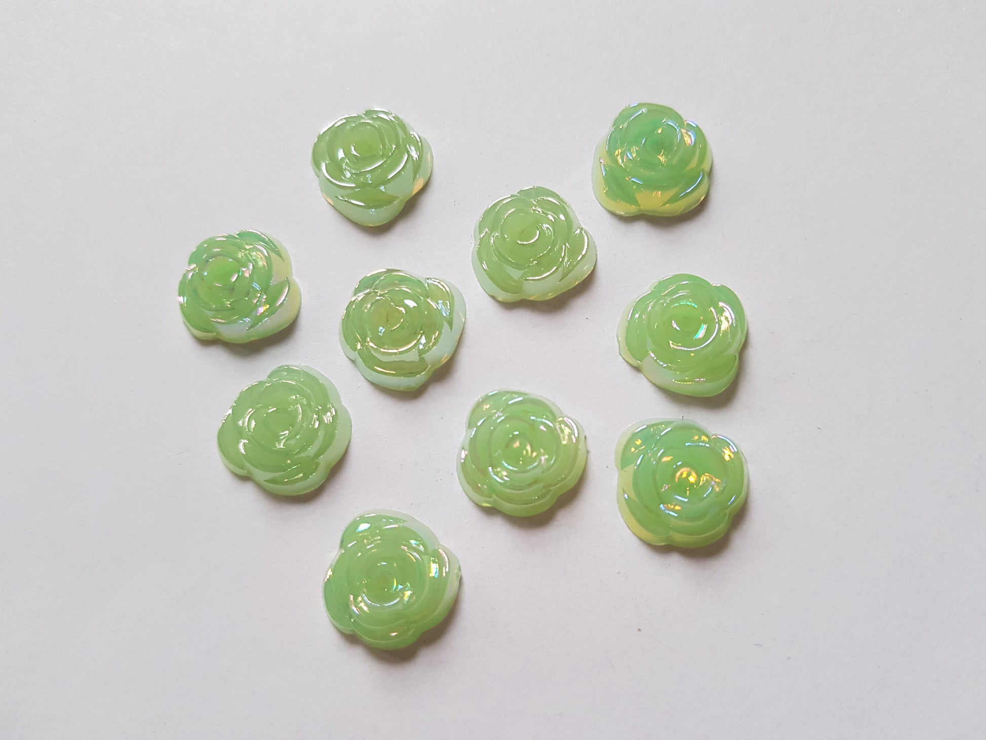 15mm acrylic rose cabochons - green