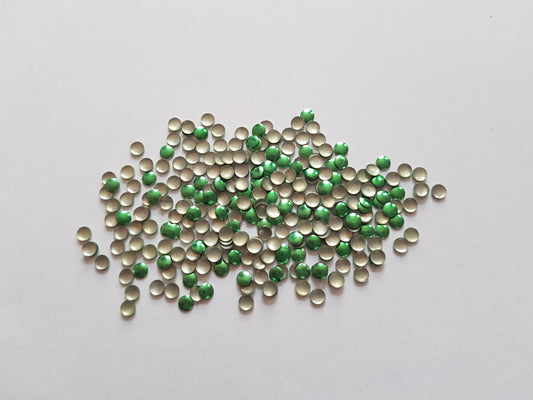 3mm round studs - green