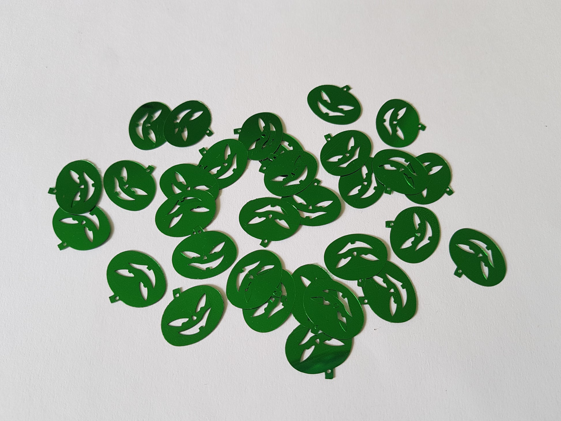 19mm pumpkin sequins - green