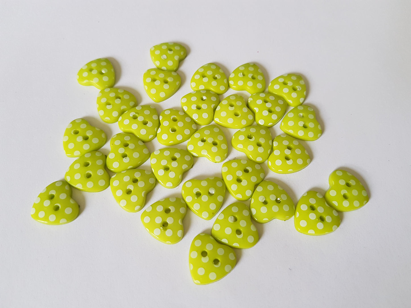 15mm polka dot heart buttons - green