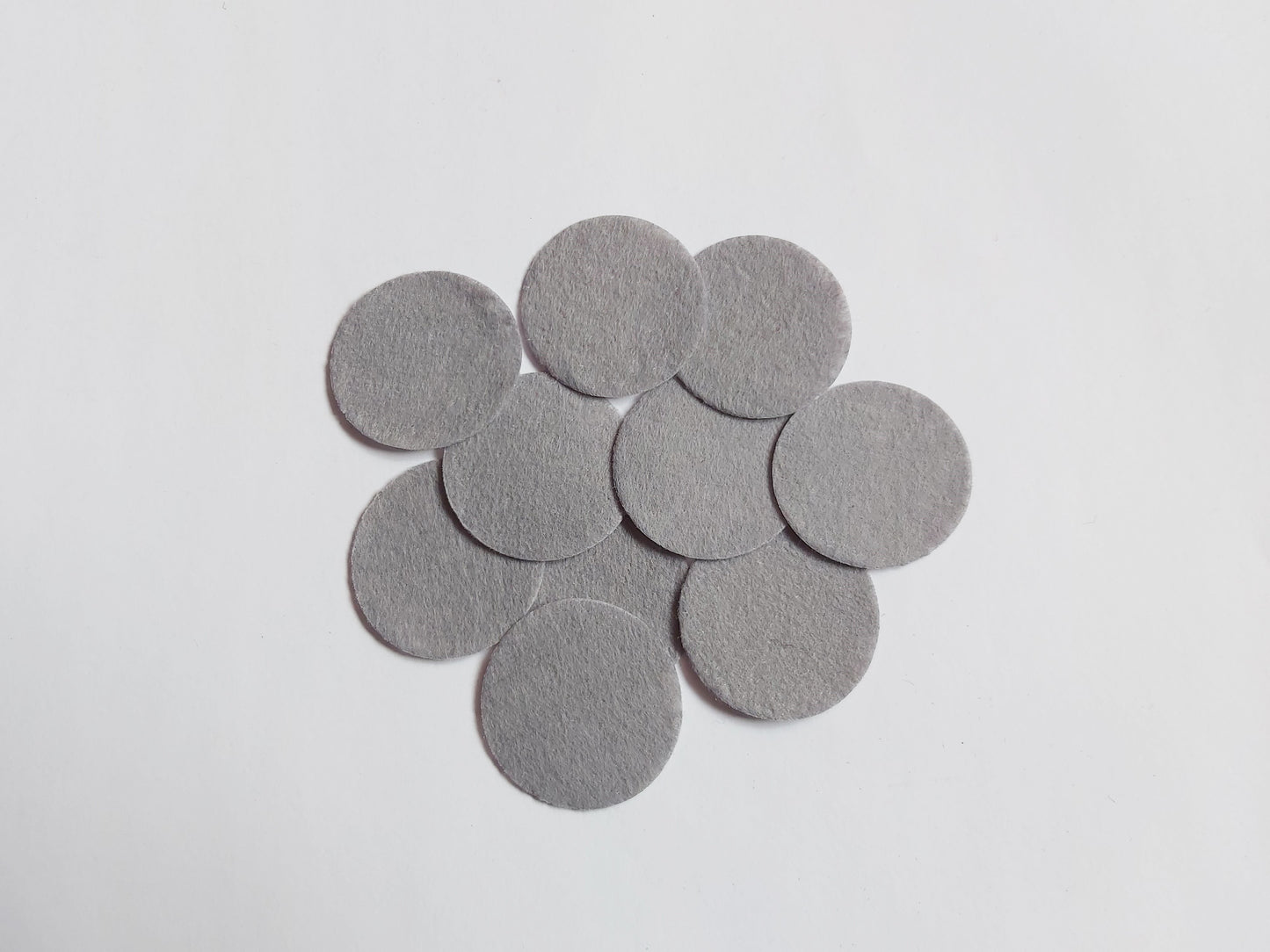 40mm felt circles - grey