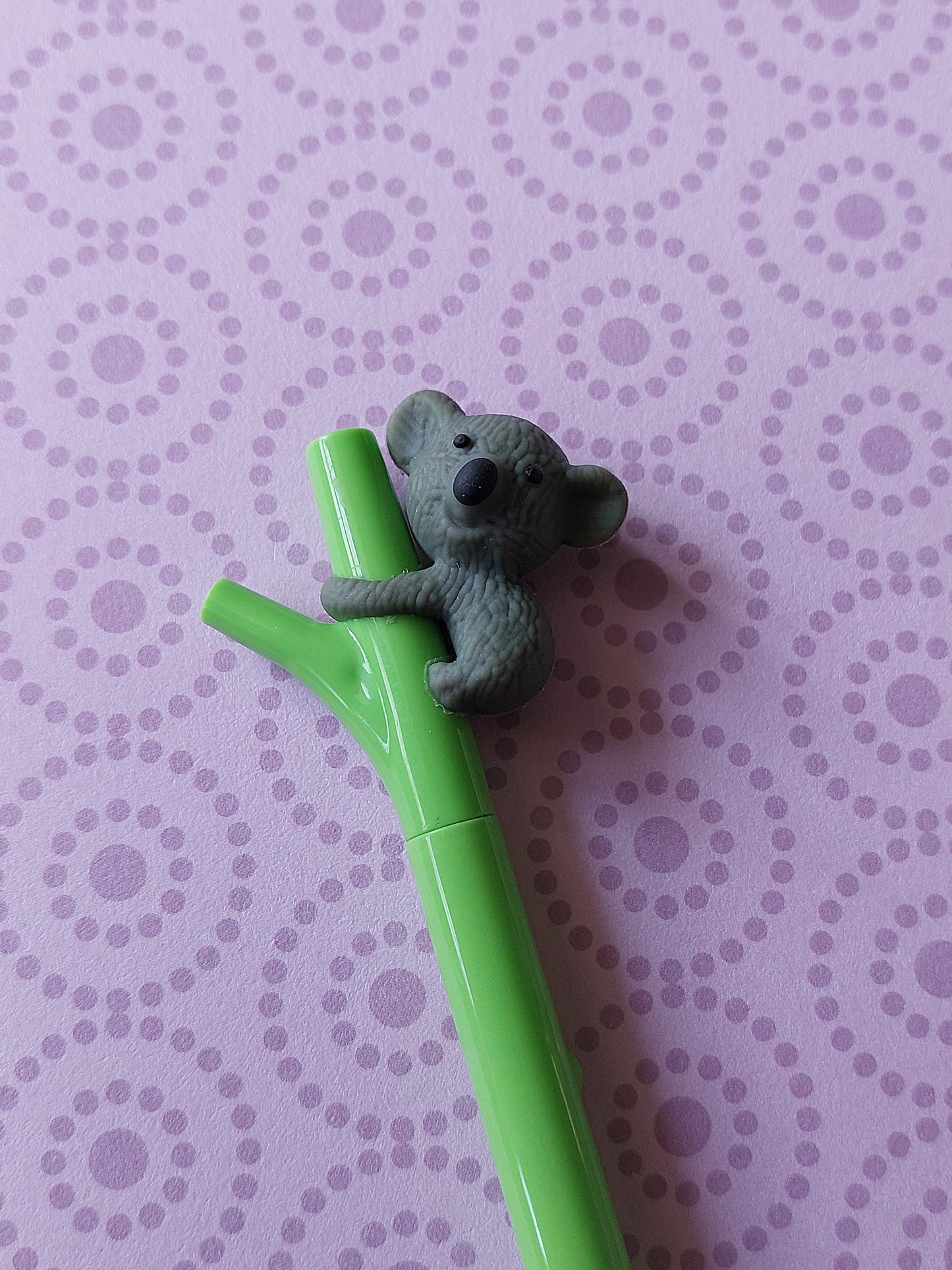 koala bear pen - light grey 