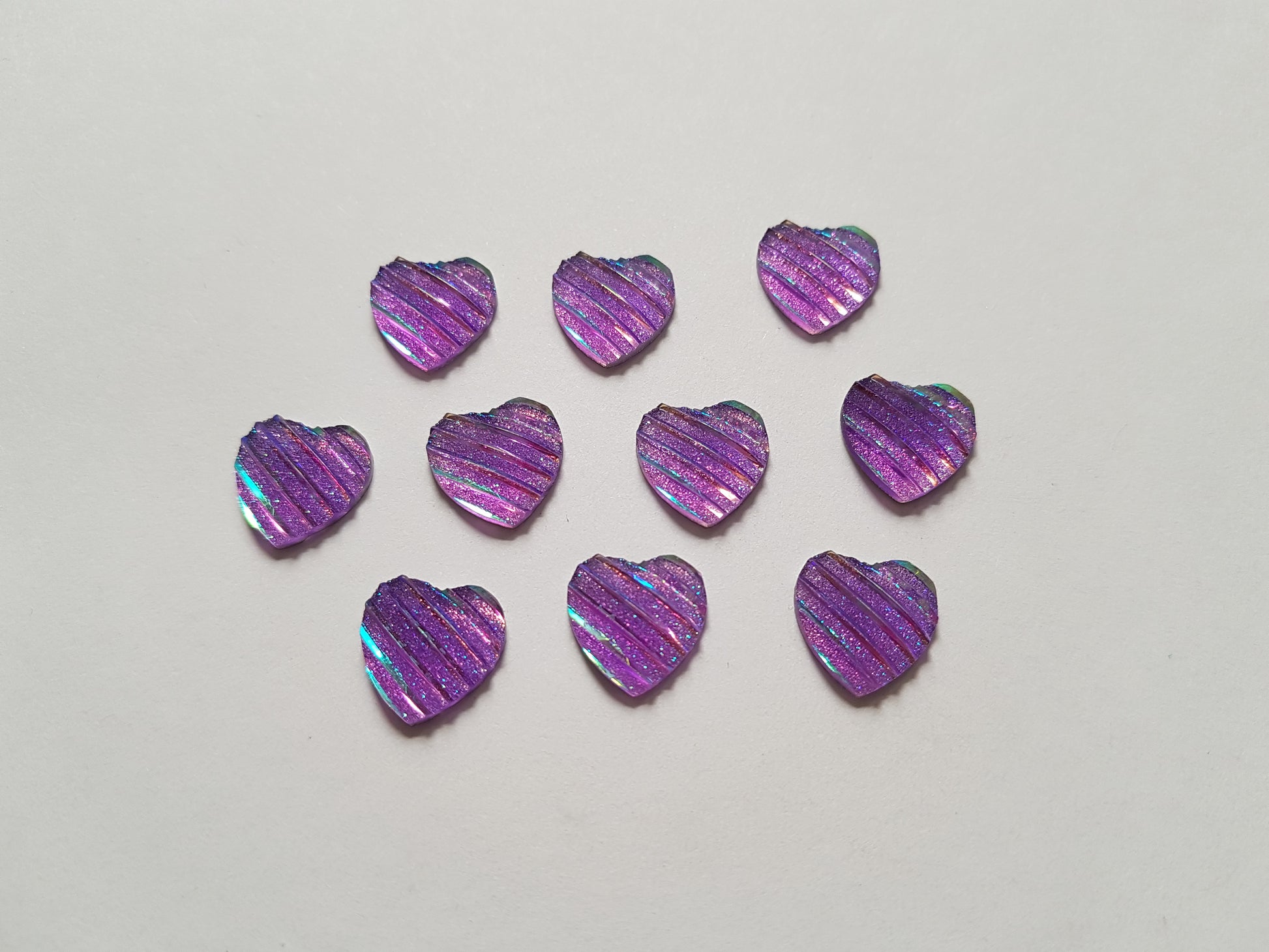 glitter heart cabochons - lilac 