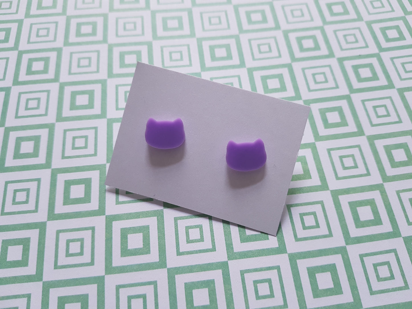 cat stud earrings - lilac