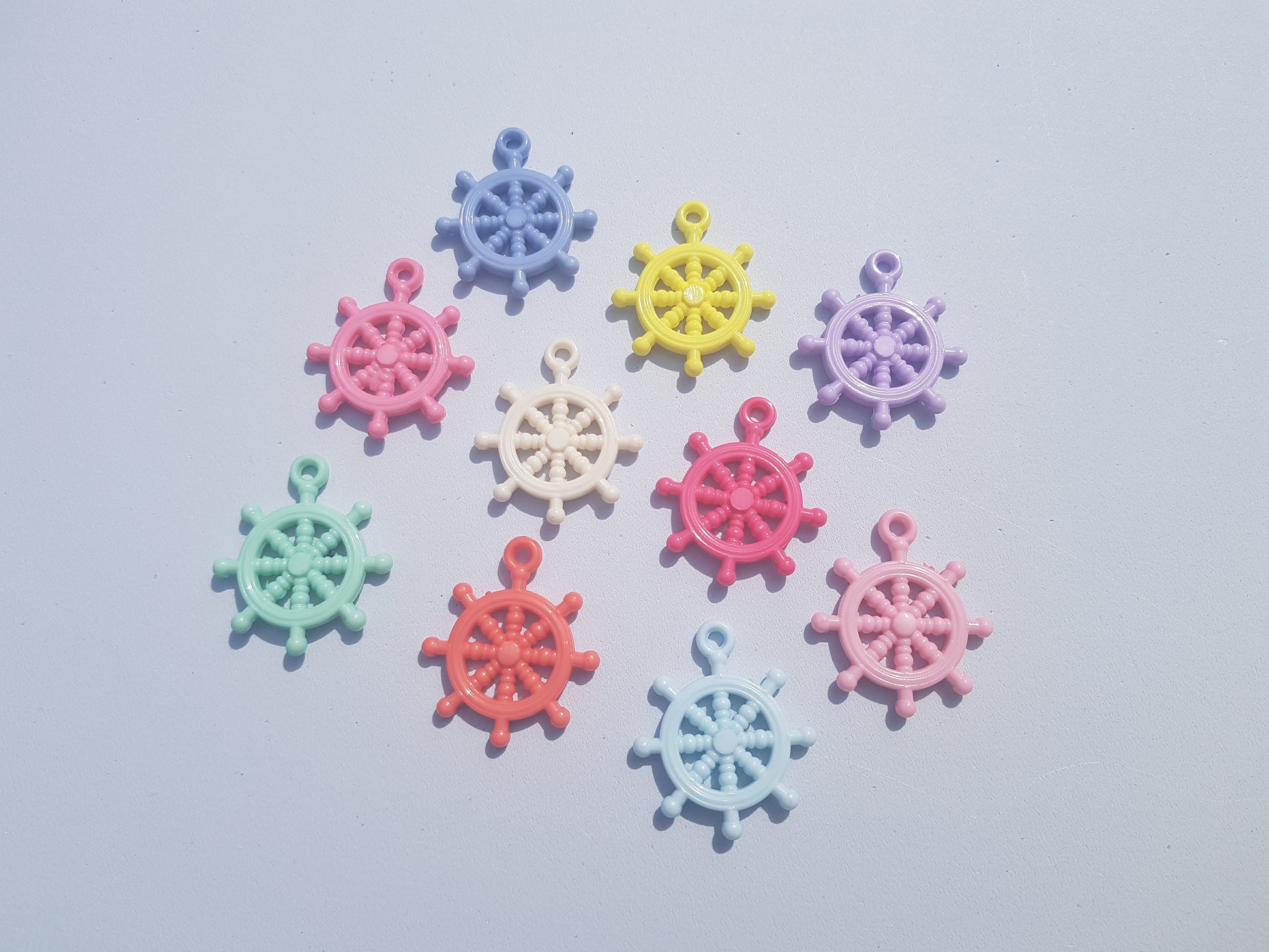 35mm acrylic nautical wheel pendants - mixed colour 