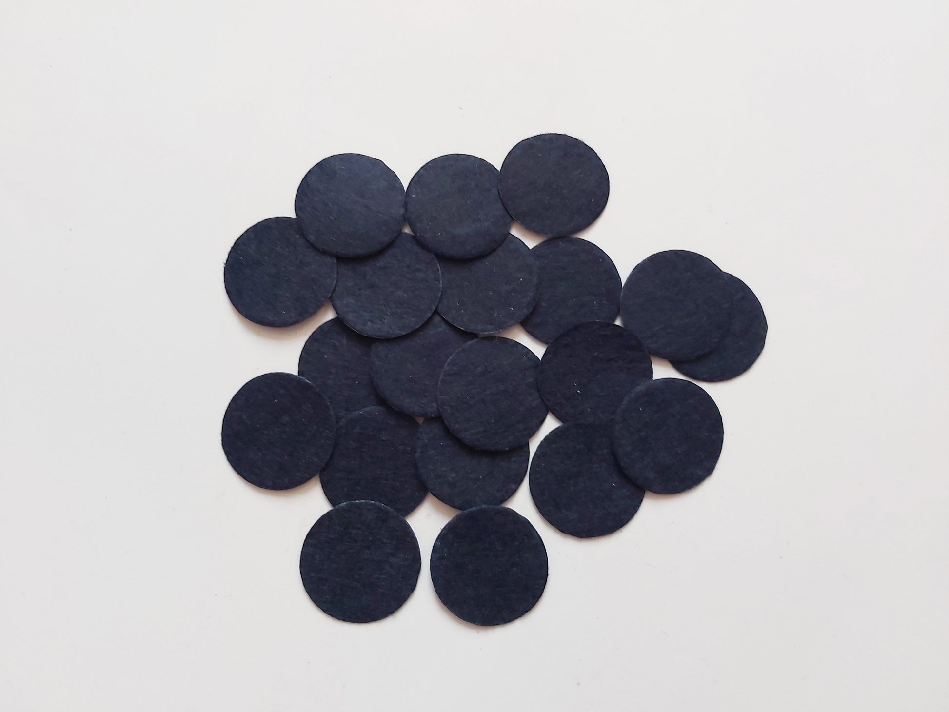 30mm felt circles - navy blue