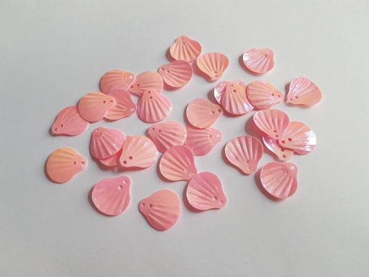 14mm AB seashell sequins - pale pink 