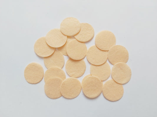 30mm felt circles - peach