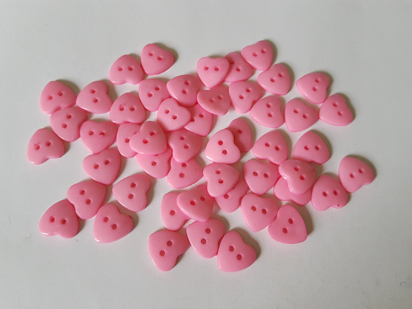 14mm acrylic heart buttons - pink