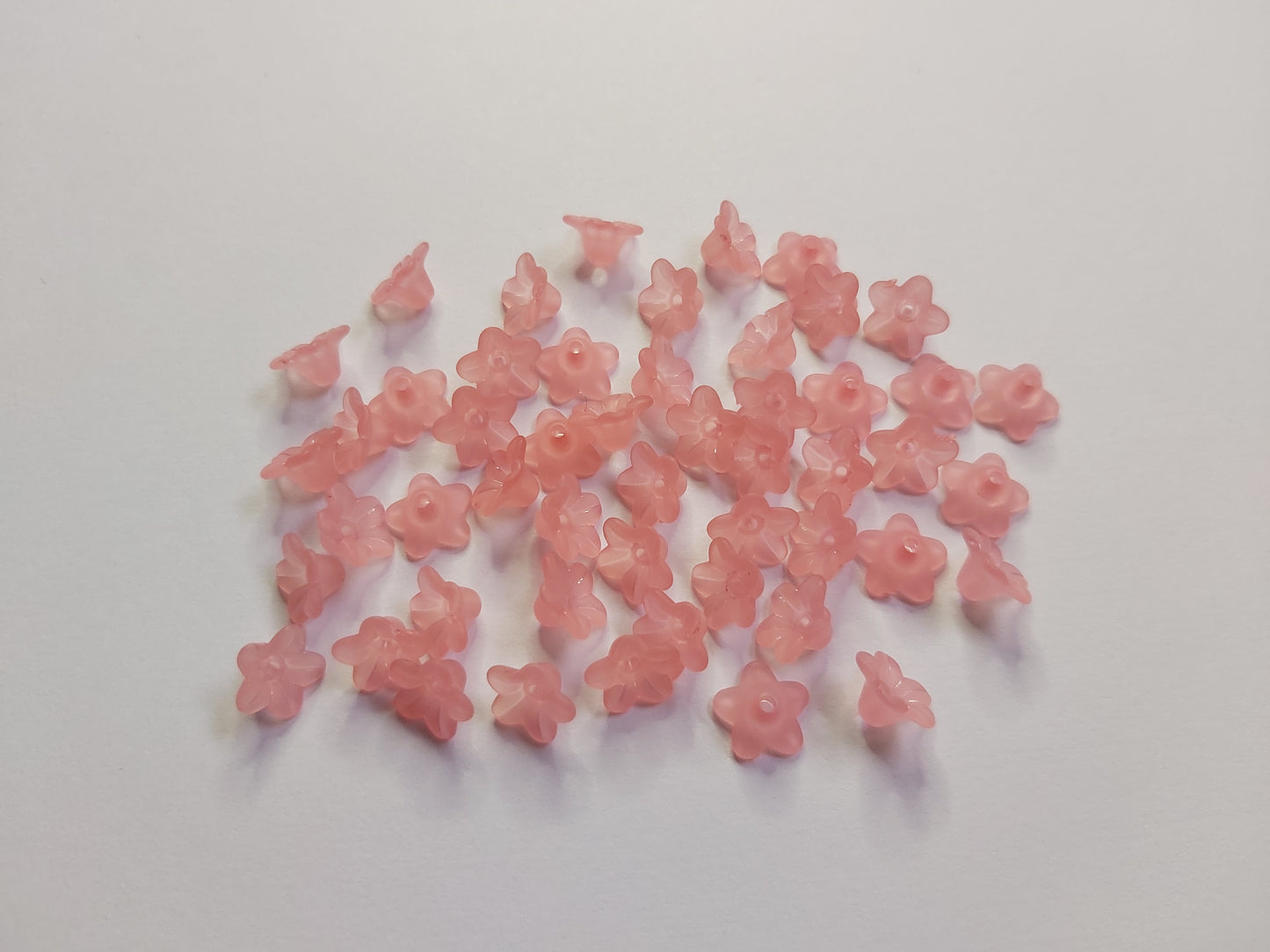 10mm frosted acrylic flower beads - pink