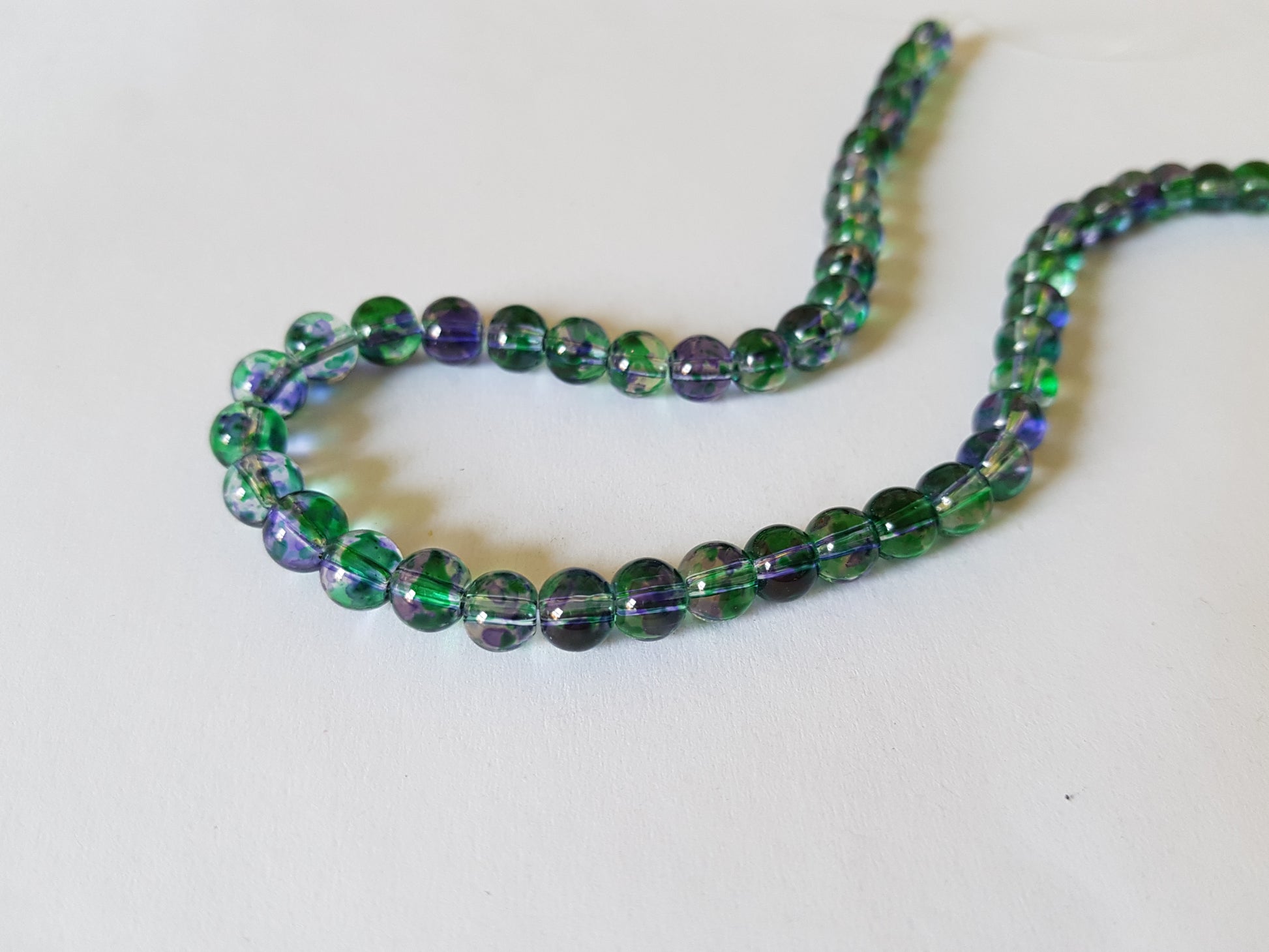 6mm mottled glass beads - purple/green