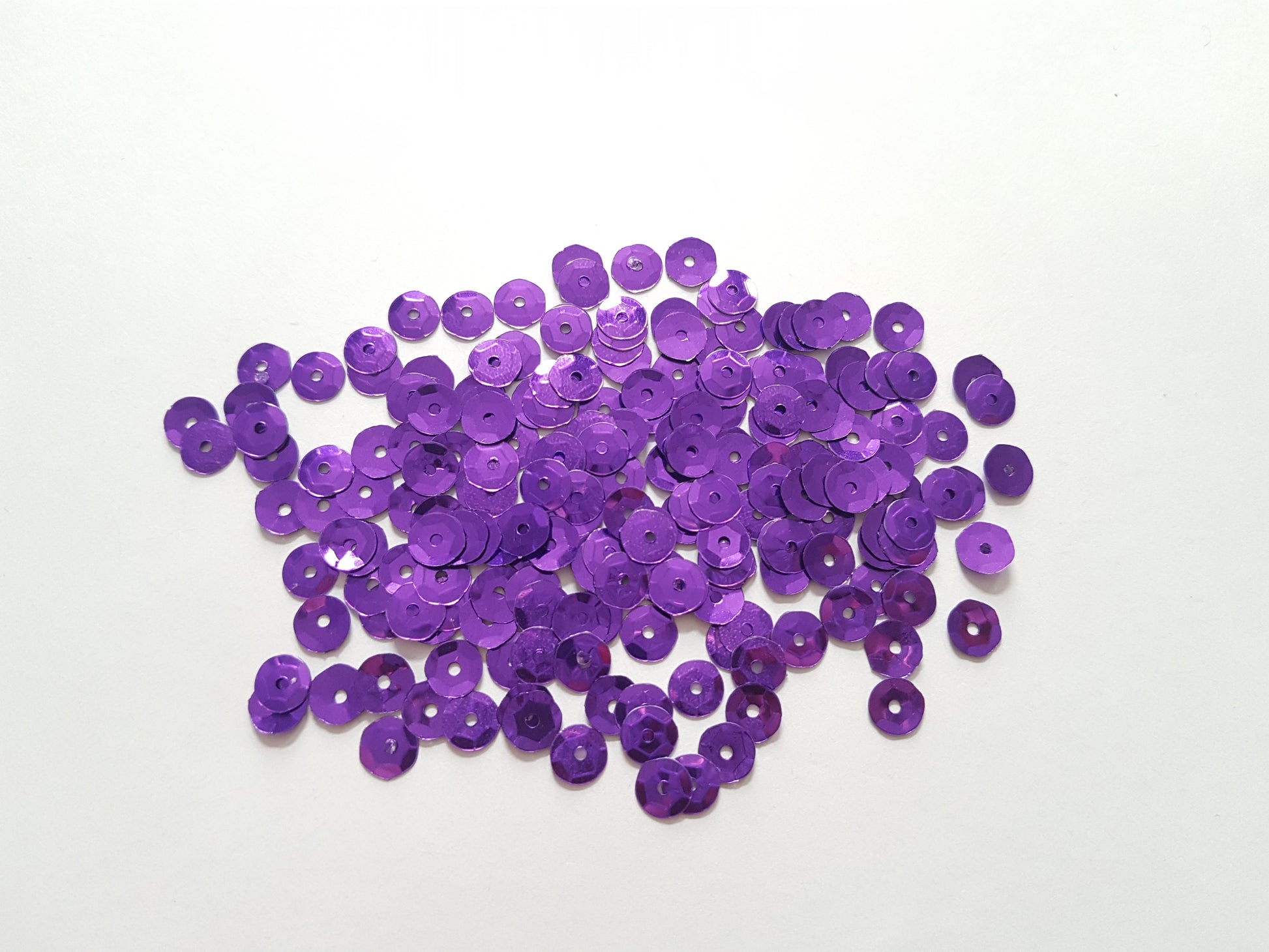 7mm cupped round sequins - purple