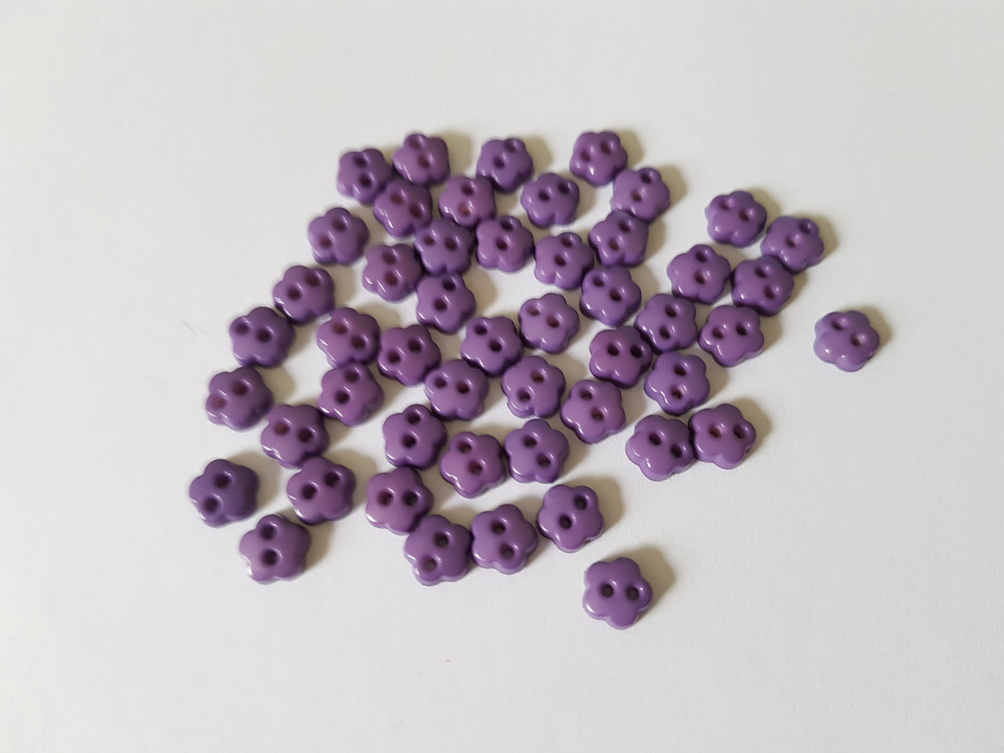 6mm flower buttons - purple