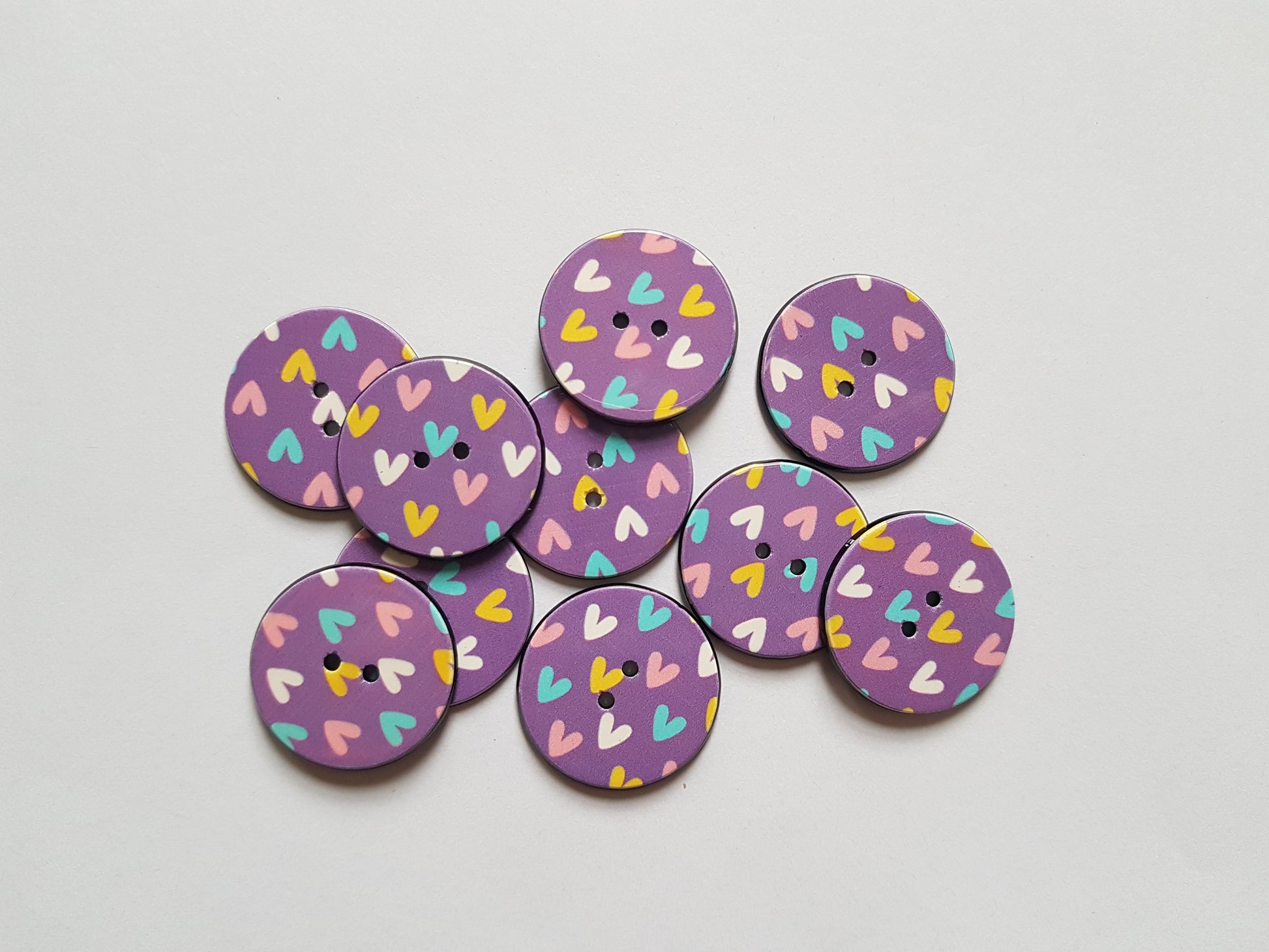 25mm acrylic buttons - heart pattern - purple