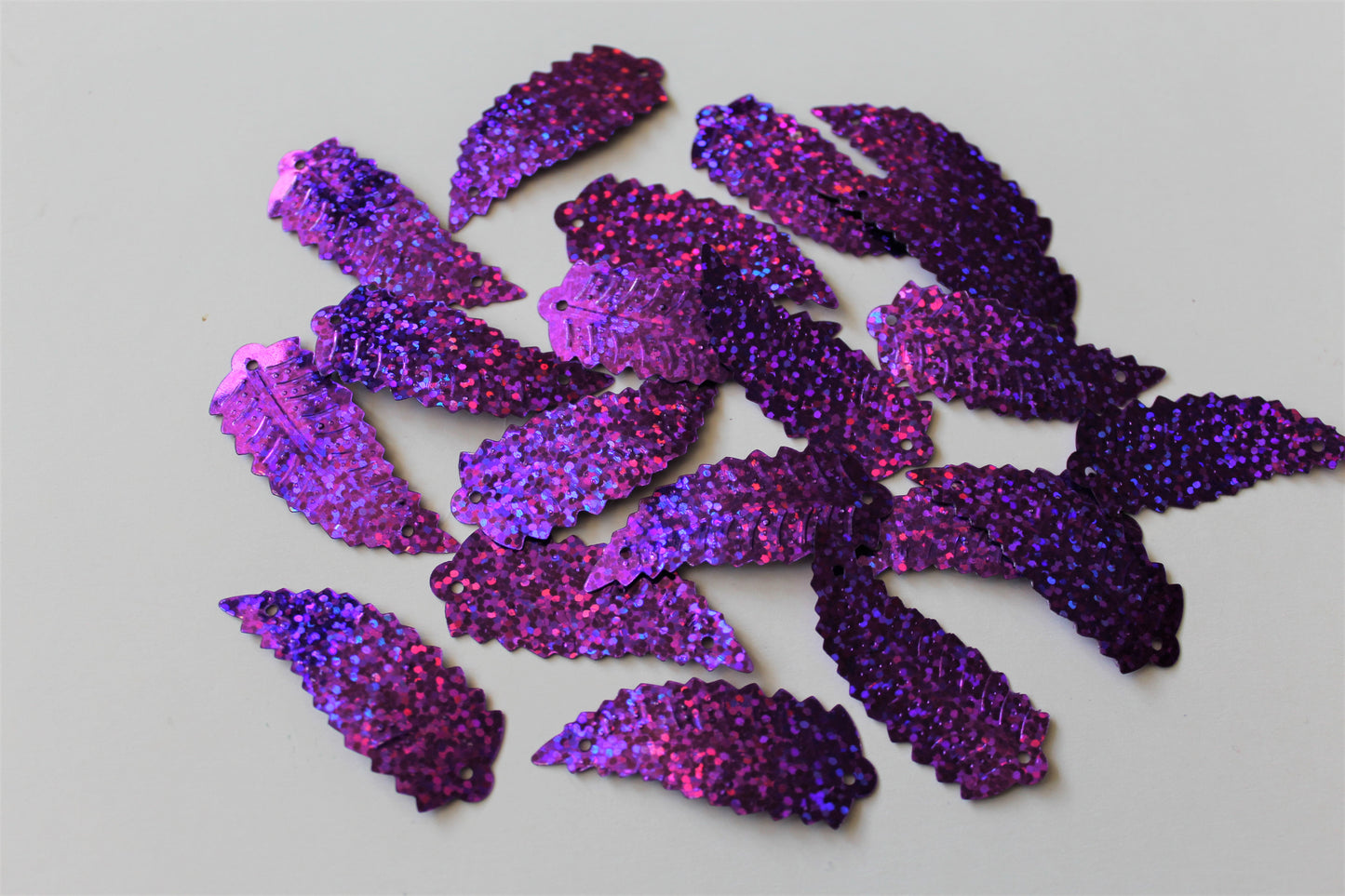 47mm holographic leaf sequins - purple