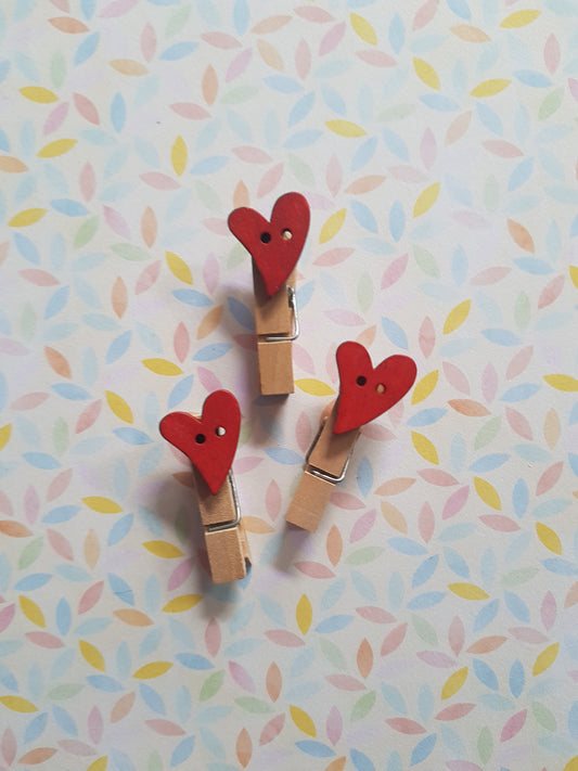 heart mini memo peg clips - red