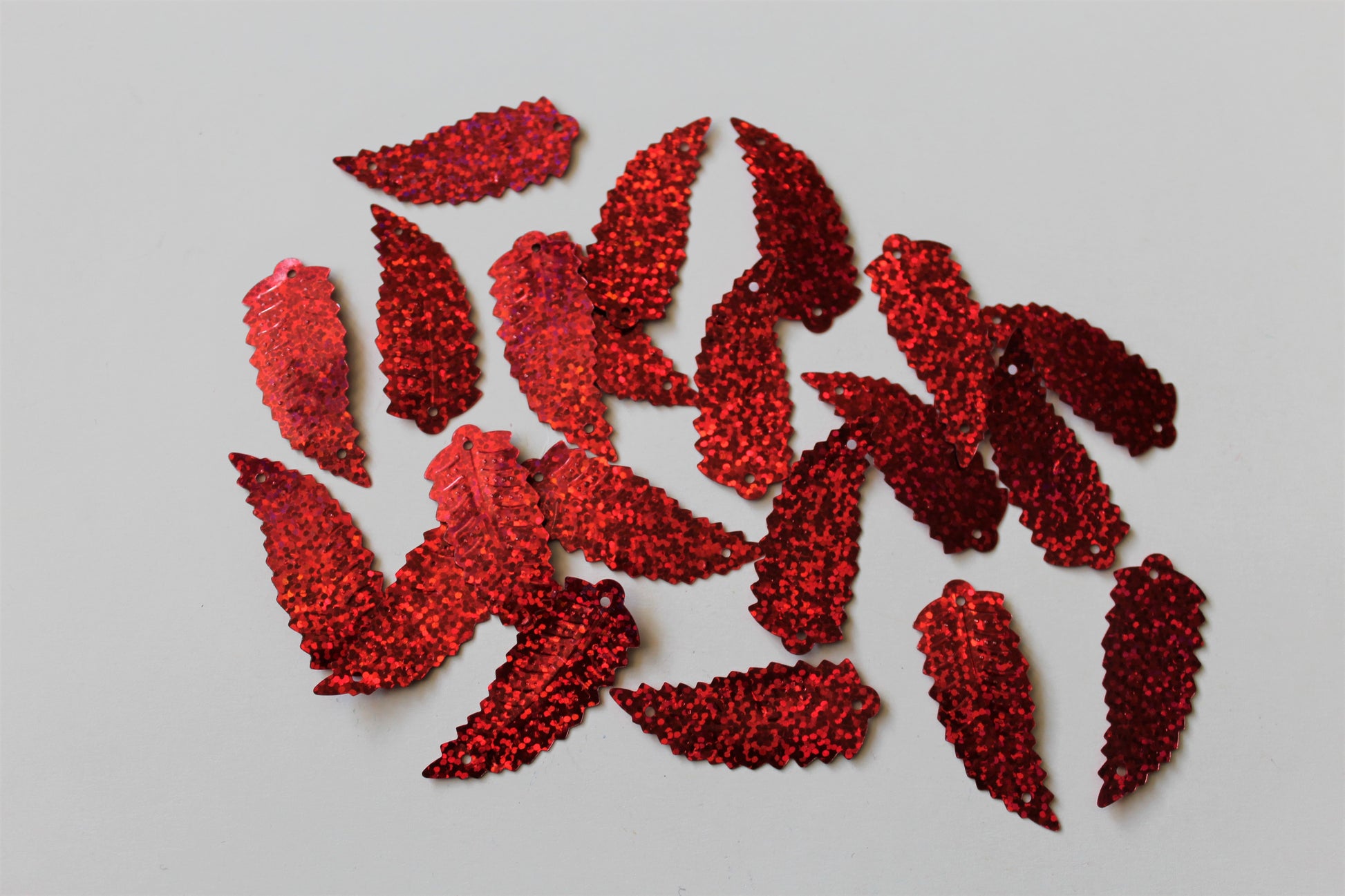 47mm holographic leaf sequins - red