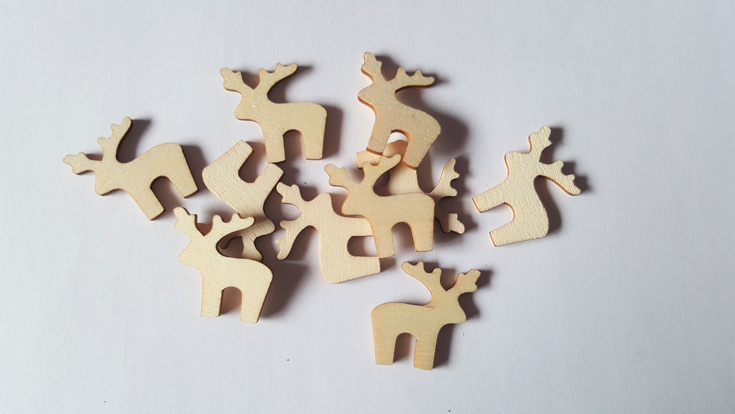 30mm wooden reindeer shapes