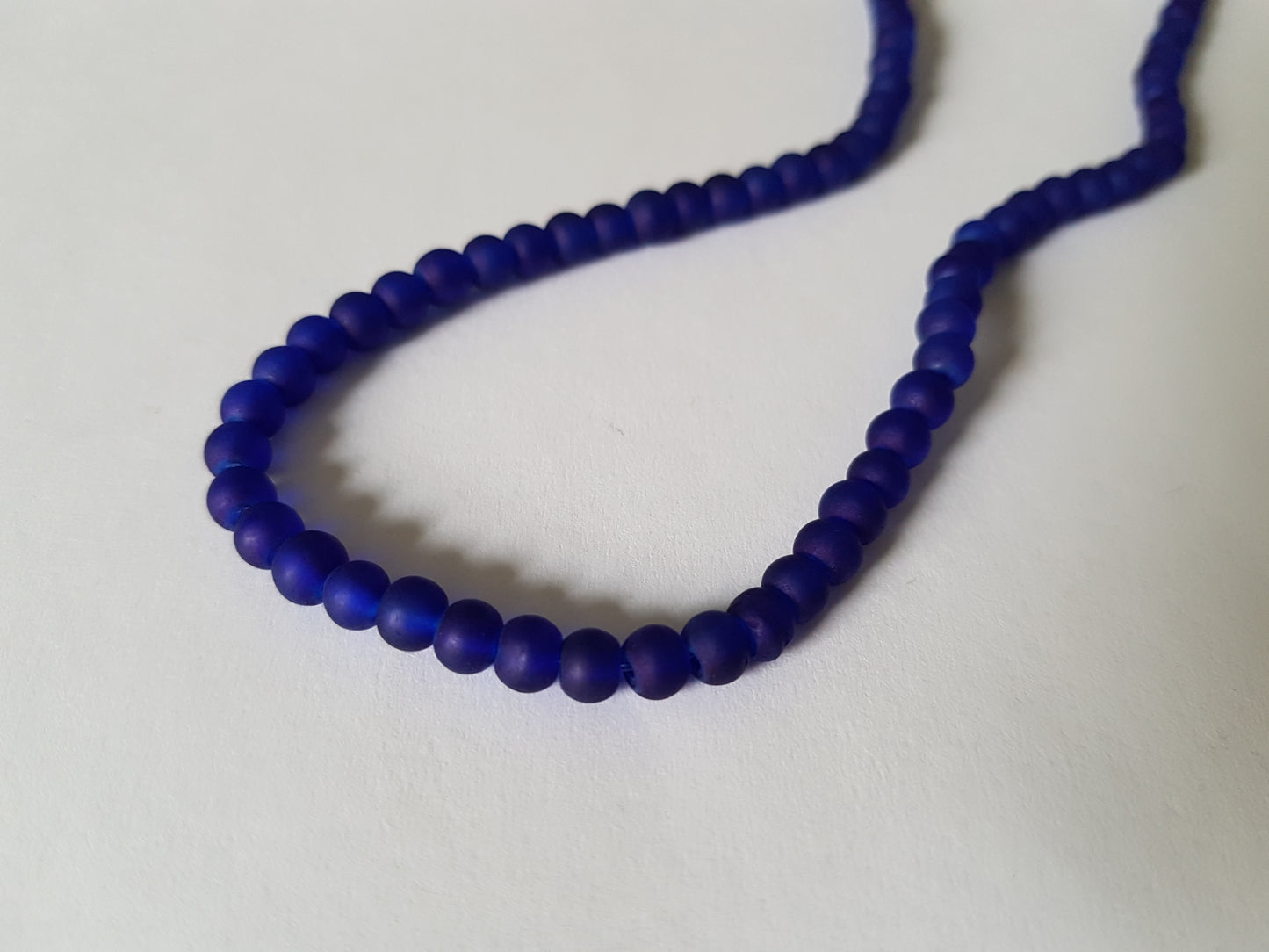 4mm frosted glass beads - royal blue 