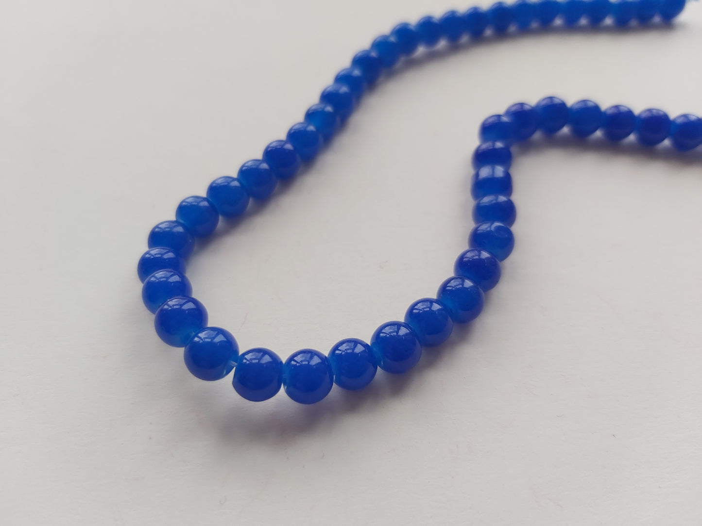 6mm imitation jade glass beads - royal blue