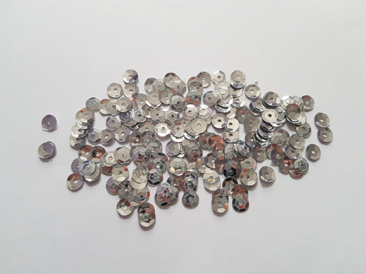 7mm cupped round sequins - silver