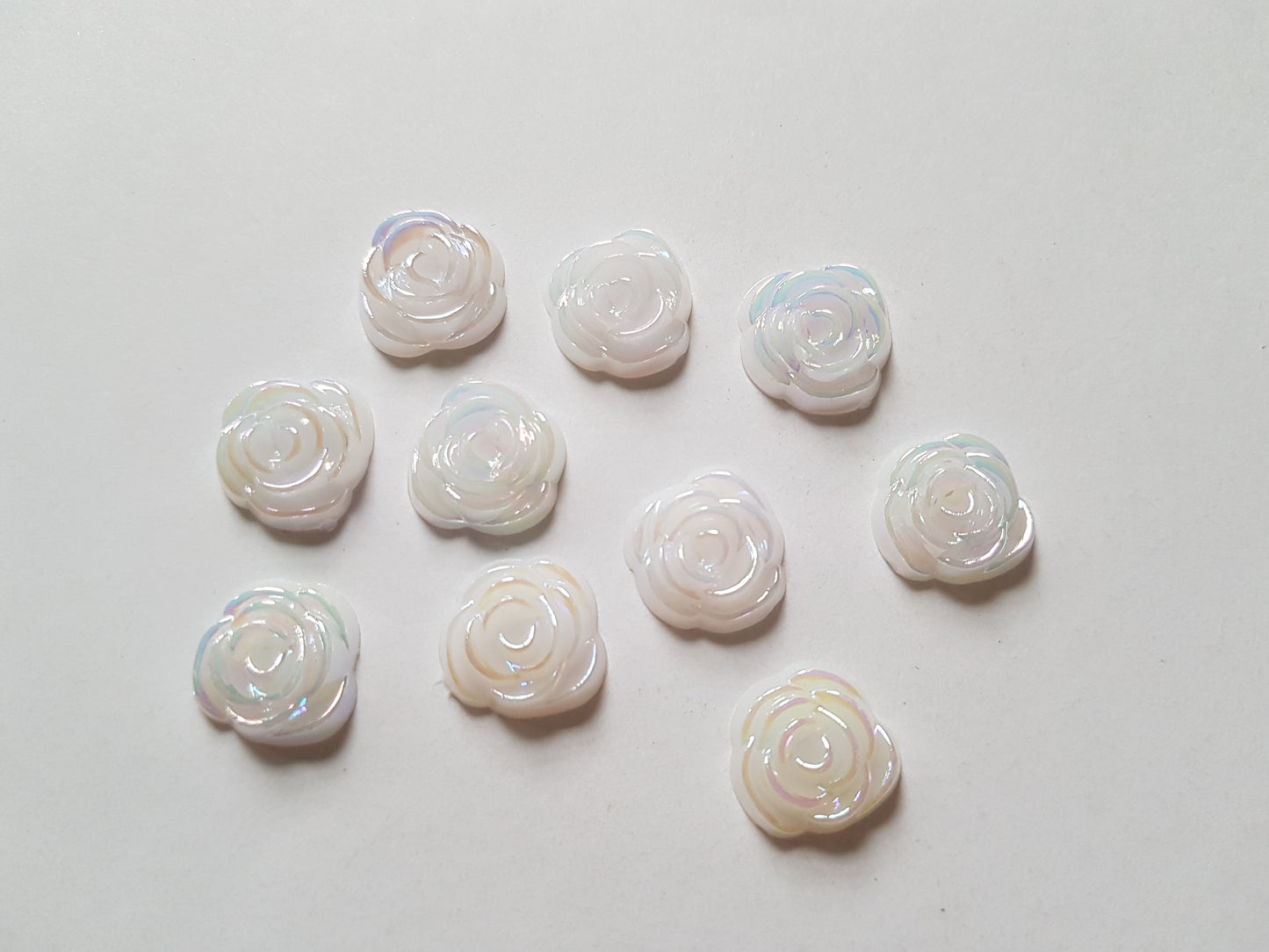 15mm acrylic rose cabochons - white