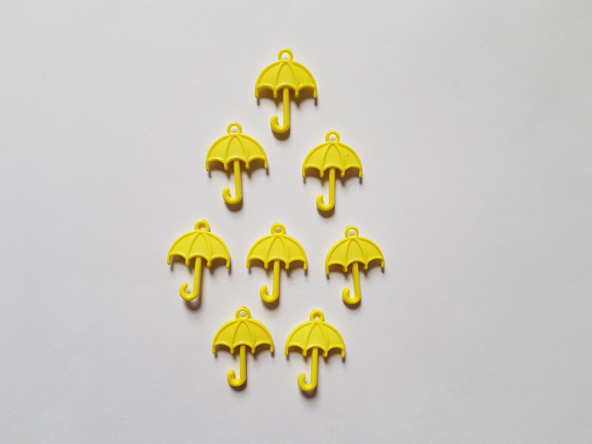 29.5mm acrylic umbrella pendants - yellow