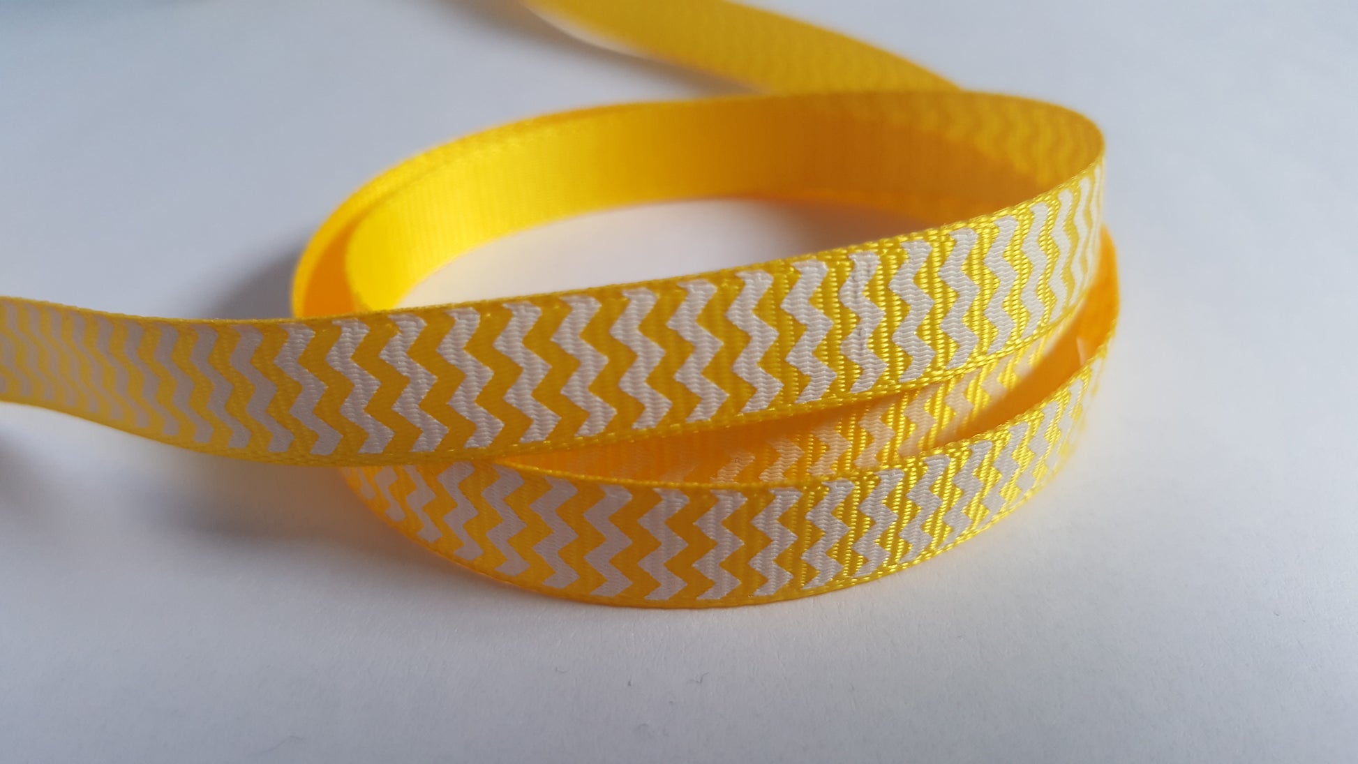 3m printed grosgrain ribbon - 9mm - chevron - yellow