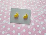 rabbit stud earrings - yellow 