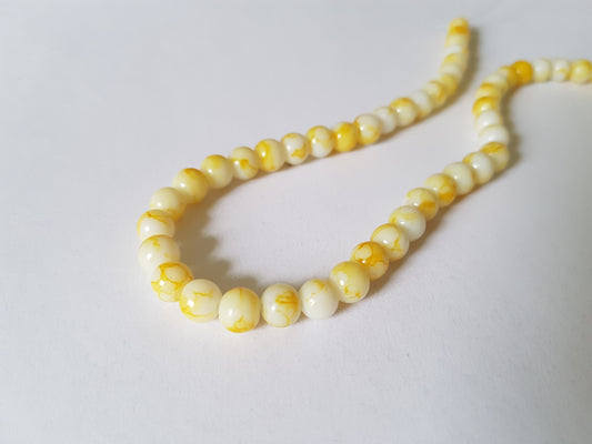 6mm mottled glass round beads - yellow 